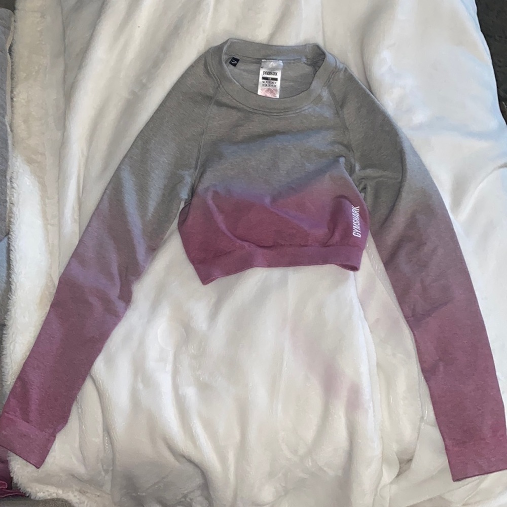 Unworn gum shark two piece work out set (comes with both)